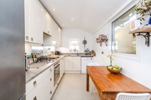Kitchen- click for photo gallery